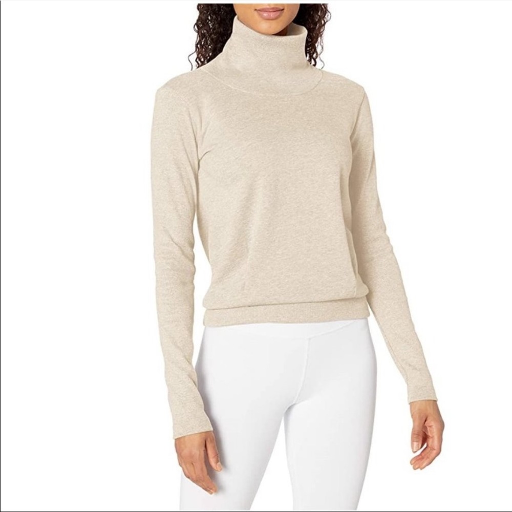 All clarity turtleneck long sleeve in Tan